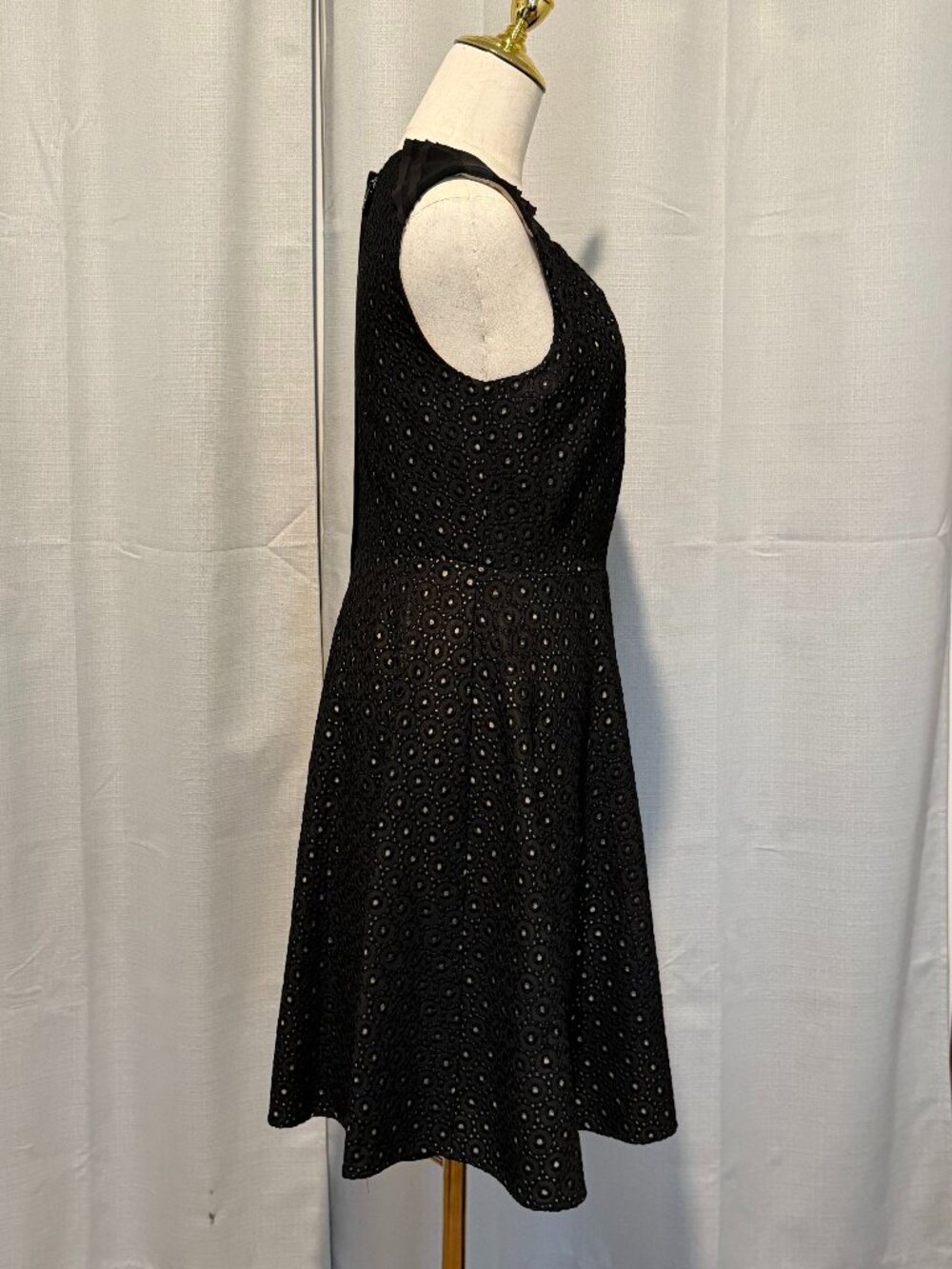 Vince Camuto Sleeveless Midi Dress - Black & Tan Cottagecore - Size 6 - Picture 4 of 13